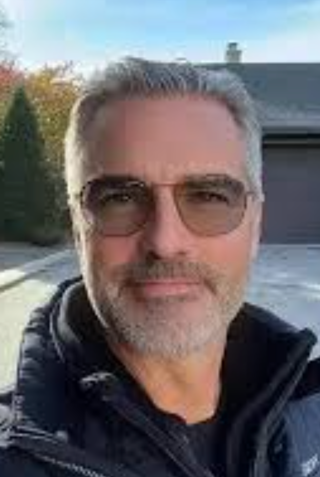 Mark R.